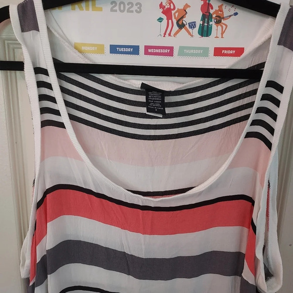 Torrid Black, Pink and Ivory Striped Challis Tank in Size 2 - Picture 5 of 9